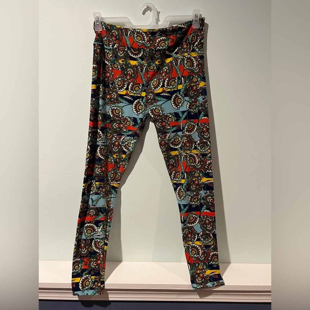 LuLaRoe Women’s Leggings with Vibrant Red and Blue Patterns, Size Tall & Curvy